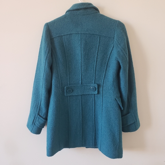 Coat - Picture 3 of 4